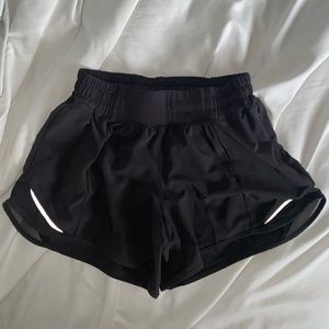 Lululemon hotty hot shorts